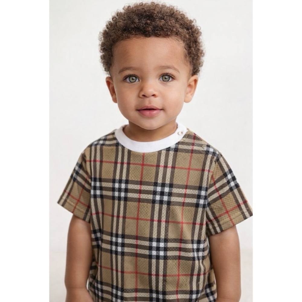 Burberry Authentic Boys Percy Mesh T-shirt Size 18 months - Picture 1 of 5
